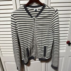 Old Navy Black and White Striped Sweater